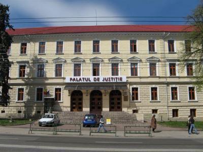 Trei angajaţi ai Tribunalului Suceava, confirmaţi cu Covid-19. Activitatea instanţei nu a fost afectată din acest motiv