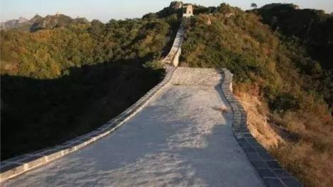Marele Zid, vandalizat în prima zi de redeschidere. Autorităţile chineze ameninţă făptaşii cu umilirea publică