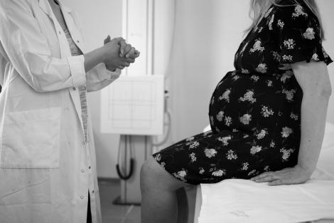 ”Eu unde nasc?” Anunț de ultimă oră pentru gravidele măcinate de întrebări, după ce au rămas fără controale și fără analize