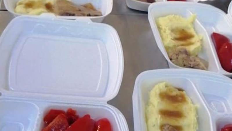 Mâncarea primită de românii aflați în carantină la un hotel din Craiova