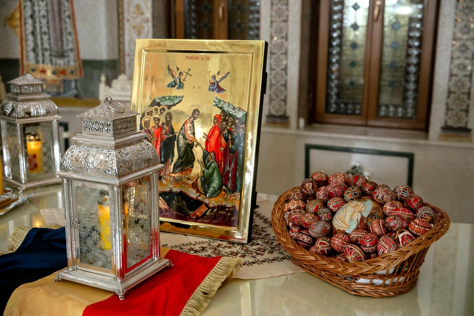 Cum se pot spovedi credincioșii și ce se &icirc;nt&acirc;mplă cu slujbele de Florii și Paște? Anunțul făcut de Patriarhie