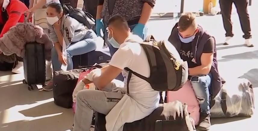 Dosar penal după haosul de la Aeroportul &bdquo;Avram Iancu&rdquo; din Cluj Napoca, unde rom&acirc;nii s-au &icirc;mbulzit, &icirc;n ciuda pandemiei de coronavirus