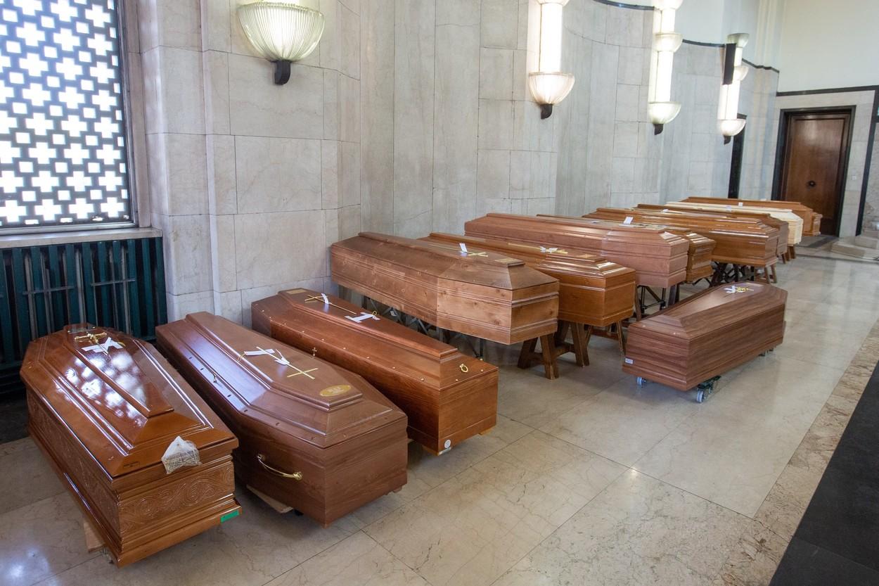 Peste 90.000 de oameni au murit din cauza noului coronavirus, &icirc;n lume! Mai mult de jumătate, &icirc;n Italia, Spania şi Statele Unite ale Americii!