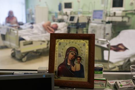 Cazul care i-a înfiorat pe medicii români! Femeie diagosticată cu coronavirus, moartă în aceeași zi. ”Totul s-a întâmplat în doar câteva ore”