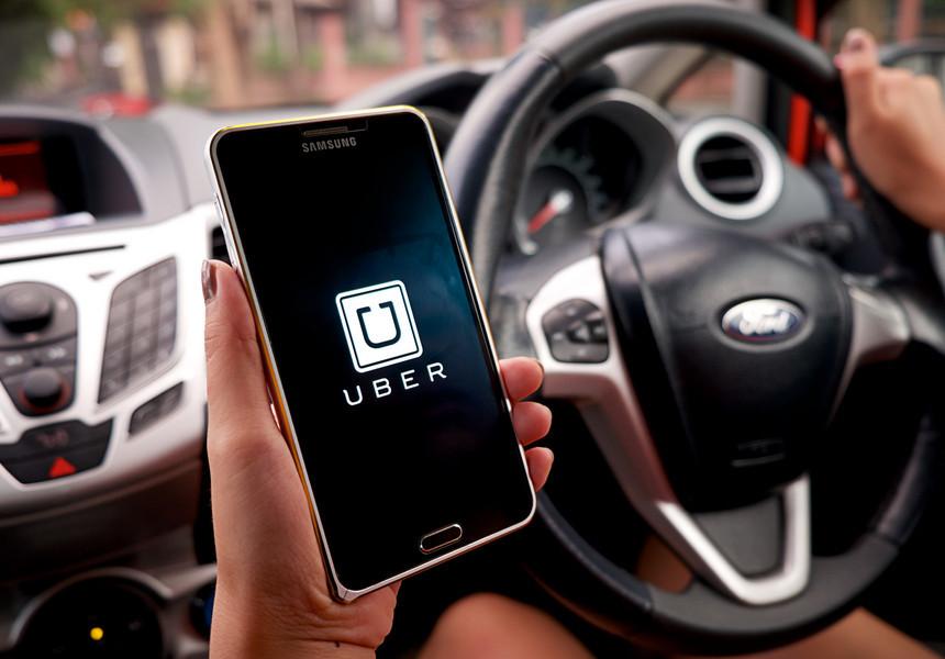 Uber Technologies se va concentra pe operaţiunile de bază de ride-hailing şi livrare de mâncare şi va efectua noi concedieri
