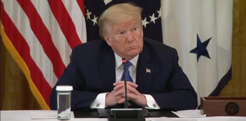 Trump crede că plasarea Statelor Unite pe primul loc &icirc;n lume ca număr de cazuri de Covid-19 este &bdquo;o medalie de onoare&rdquo;