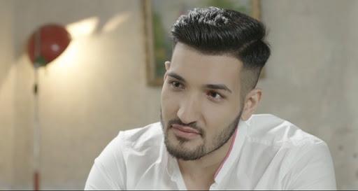 &Icirc;ți amintești de Nadir de la X Factor? C&acirc;ntărețul, filmat c&acirc;nd muncește de zor pe șantier