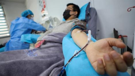România a mai pierdut un cadru medical în lupta cu noul coronavirus. Alte zeci de persoane sunt infectate cu COVID-19