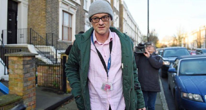 Un consilier al lui Boris Johnson, acuzat că a &icirc;ncălcat regulile de izolare; opoziţia &icirc;i cere demisia