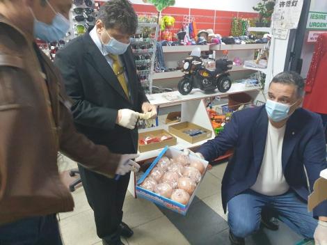 Magazin chinezesc din Focşani, închis de ANPC pentru abateri repetate. Comisarii ANPC au dat amenzi de aproape 40.000 de lei mai multor operatori economici
