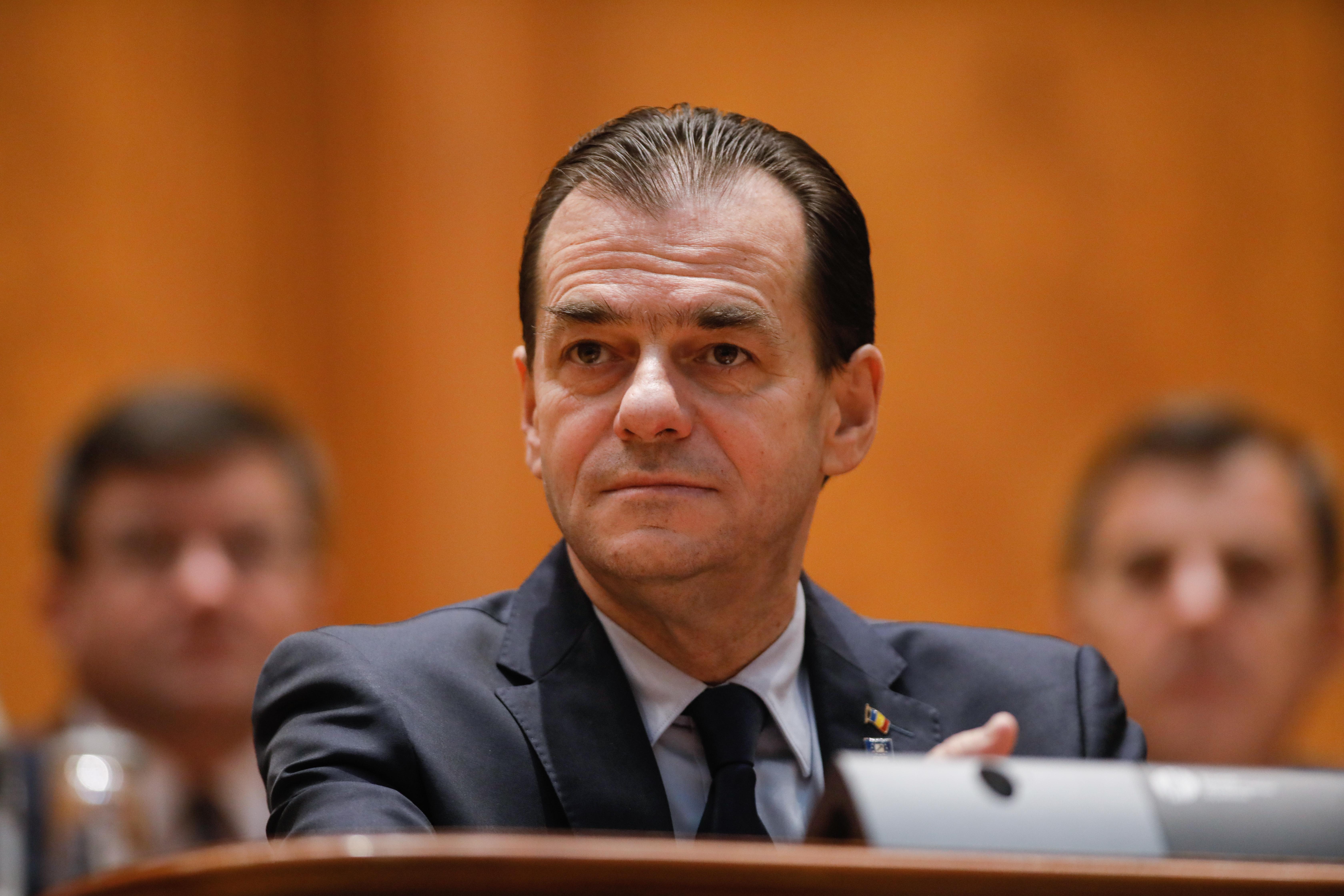 Premierul Orban, după 15 mai: "Nu se vor deschide restaurantele, cafenelele, barurile, terasele și nici mall-urile"