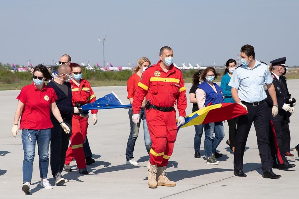 Abia &icirc;ntors din infernul COVID-19 din Lombardia, medicul Alin Suciu a plecat să salveze vieți &icirc;n Republica Moldova: &bdquo;Trebuie să ne călcăm pe suflet și să acționăm&rdquo;