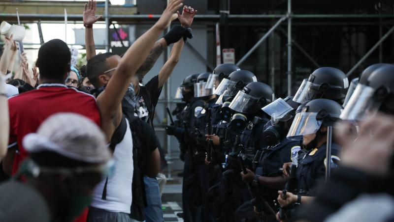 FOTO | Stare de asediu în SUA: 