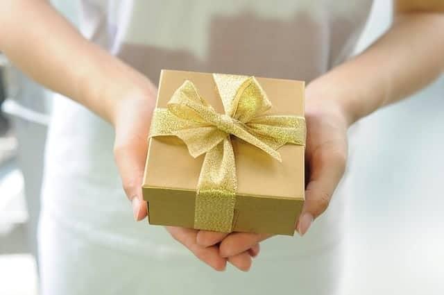Cum sa surprinzi o femeie cu un cadou special pentru orice ocazie