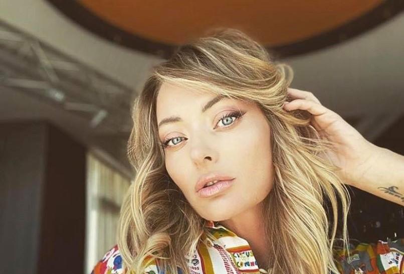 Delia, dans de SENZAȚIE! Ce spectacol le-a oferit frumoasa jurată de la iUmor fanilor! Mișcările artistei te lasă fără glas | VIDEO