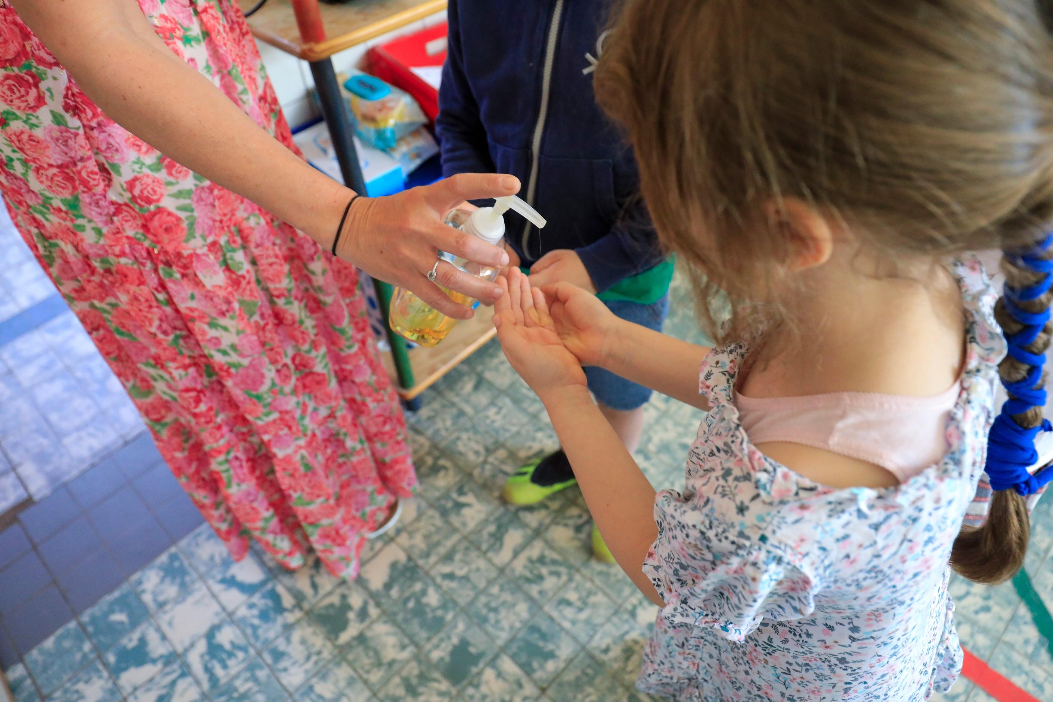 Ultimă oră! Acestea sunt condițiile &icirc;n care se redeschid creșele și grădinițele. Măsurile, publicate &icirc;n Monitorul Oficial