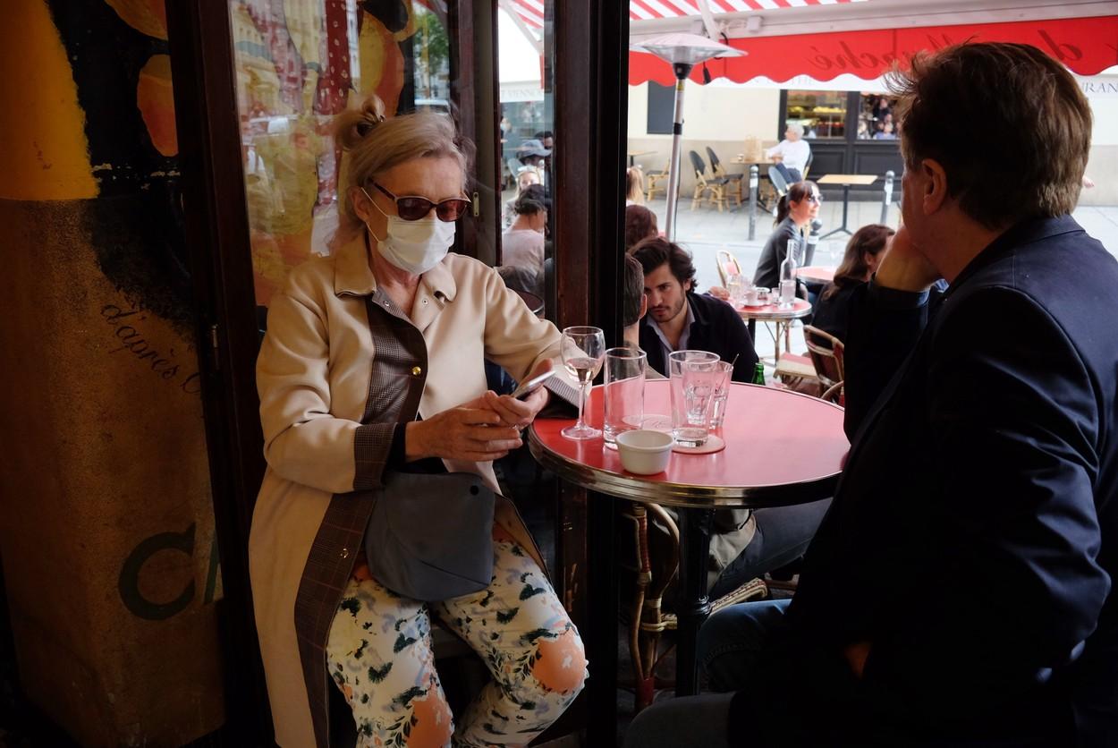 Probabilitatea de &icirc;mbolnăvire &icirc;n restaurante este foarte mare. Medicii lansează apeluri disperate: "Și-așa avem destule cazuri de coronavirus"