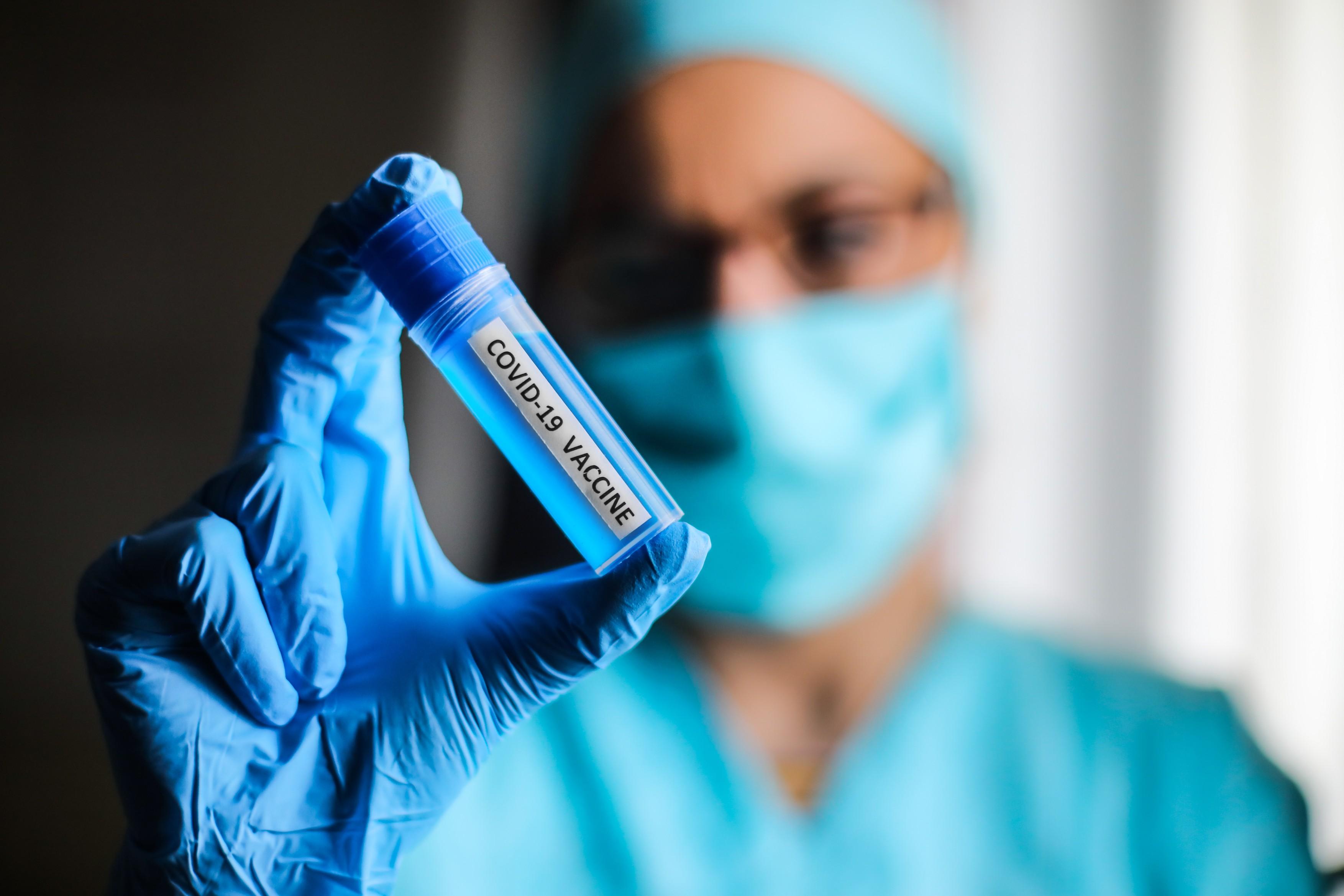 &bdquo;Vaccinul &icirc;mpotriva COVID-19 nu va funcționa pentru toți&rdquo; Cum vor fi apărați de virus, de fapt, cei mai vulnerabili &icirc;n fața bolii