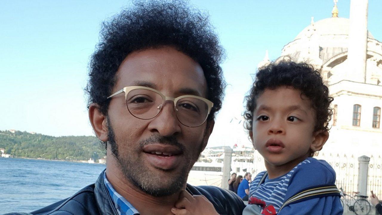 &Icirc;ți dau lacrimile! Leon, &icirc;ncă o victorie &icirc;n fața bolii! Kamara, filmare emoționantă cu fiul său!  | VIDEO