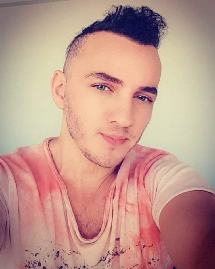 Ce avere fabuloasă are Mihai Trăistariu, de fapt! Ce sumă &icirc;ncasează lunar: &bdquo;Am un etaj de apartamente&rdquo;