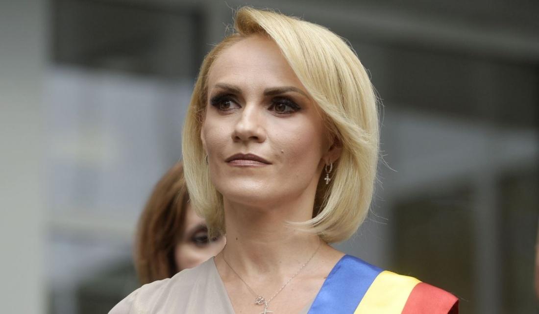 Gabriela Firea, reacție promptă pe Facebook după ce un troleibuz a ars &icirc;n trafic, &icirc;n centrul Bucureștiului:"Este strigător la cer!"