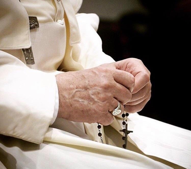 Papa Francisc i-a avertizat pe italieni: Nu sărbătoriţi prea devreme victoria &icirc;n faţa coronavirusului