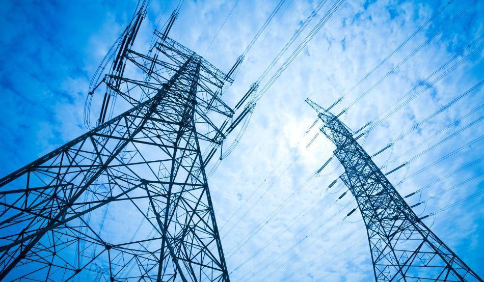 ANRE: Energia electrică se ieftineşte în medie cu aproape 2%, de la 1 iulie, pentru circa 6 milioane de clienţi casnici care au contract cu furnizorii de ultimă instanţă