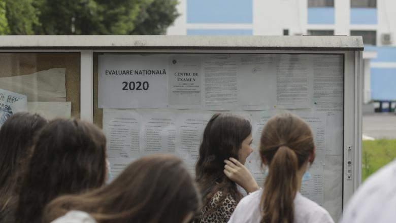 Elevii nu-și fură căciulile, da` le fură profesorii! Cum se poate ajunge de la o notă de 6, la una de 10, la BAC și Evaluarea Națională! &bdquo;Nici nu se uită&rdquo;