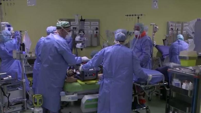 2.000 de persoane, la Terapie Intensivă, &icirc;n octombrie, &icirc;n Rom&acirc;nia. Avertismentul sumbru al unui expert: &rdquo;Va fi măcel!&rdquo;