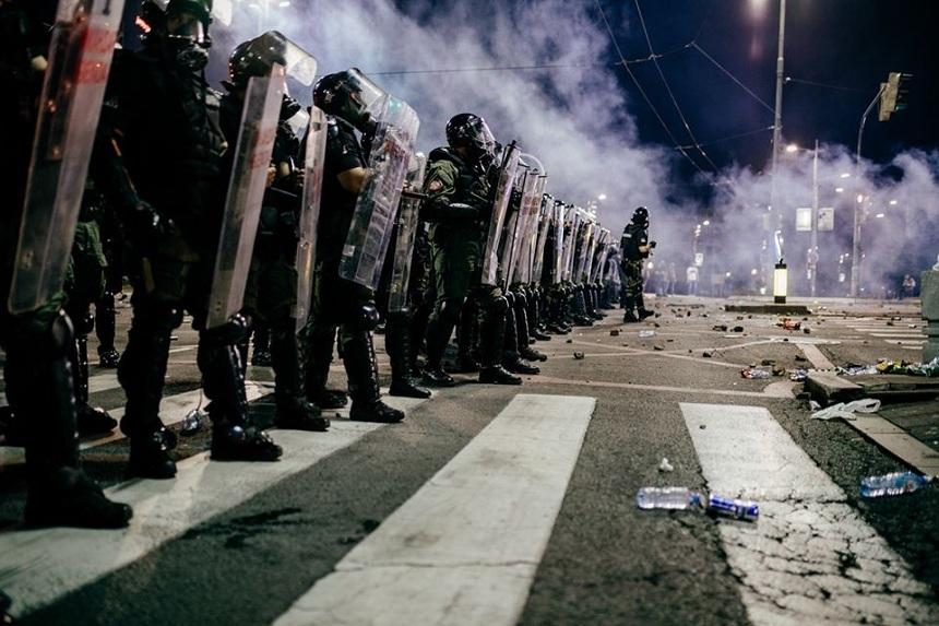 Manifestaţii &icirc;n Serbia: 71 de arestări, &icirc;ntre care un cetăţean britanic şi unul tunisian
