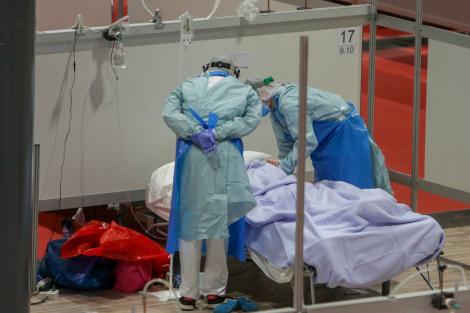O asistentă medicală a murit după ce a fost infectată cu noul coronavirus. Colegii ei, semnal de alarmă: ”Virusul este prezent, nu îşi alege victimele!”