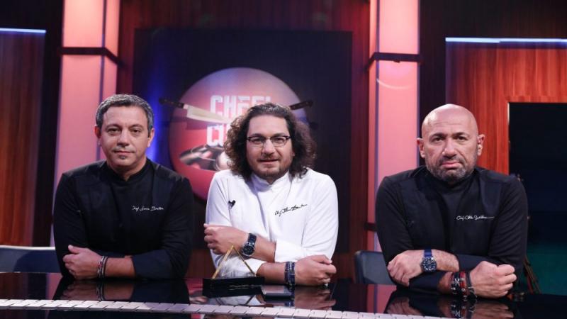 Program tv Antena 1, astăzi 17 iulie 2020. Încă o porție de preparate spectaculoase, la „Chefi la cuțite”, de la 20:25