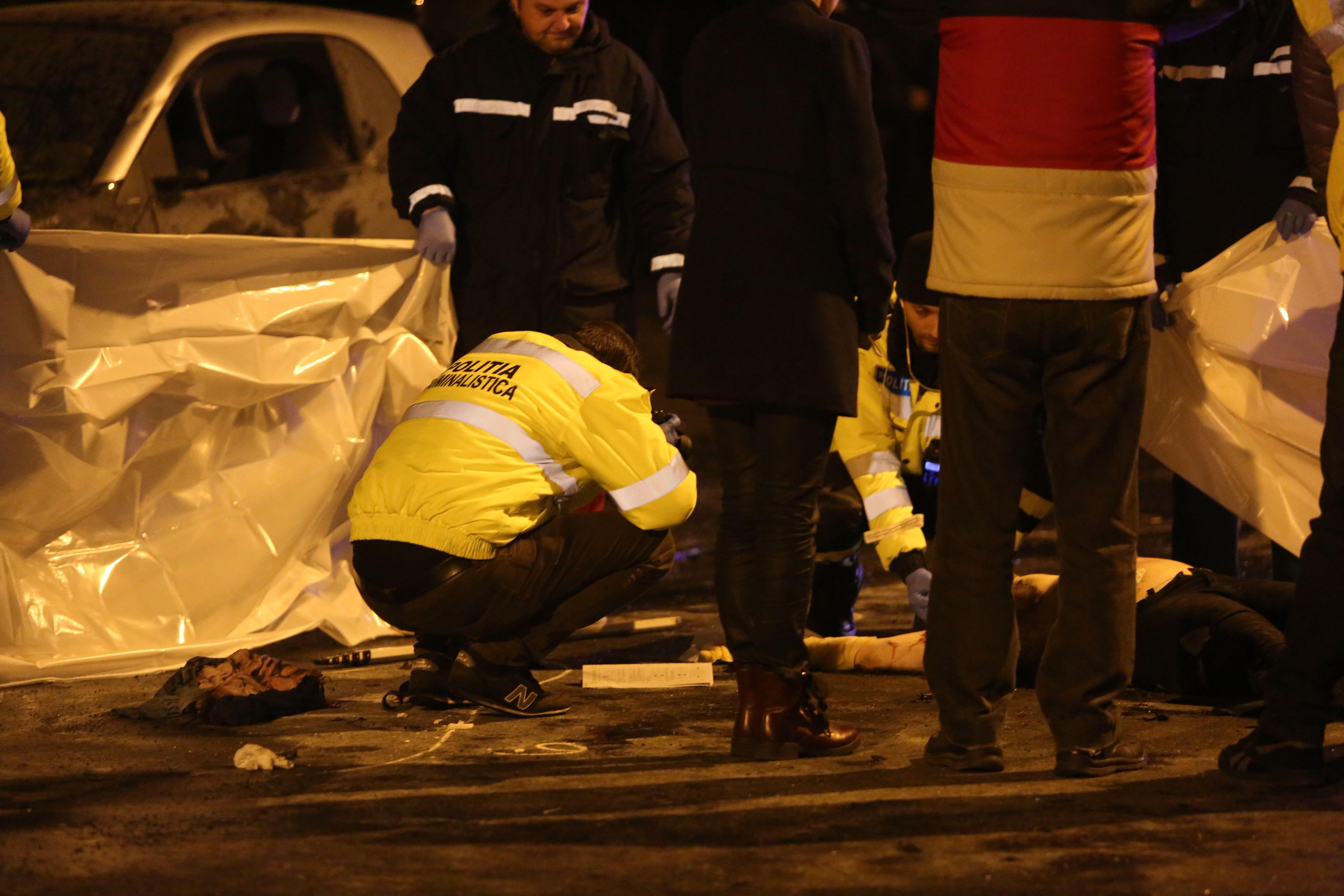 Accident la limita tragediei! O depășire nergulamentară a trimis cinci persoane pe patul de spital, una se află &icirc;n stare gravă