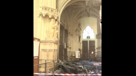 Incendiul de la catedrala din Nantes - Un bărbat originar din Rwanda a fost reţinut de poliţie