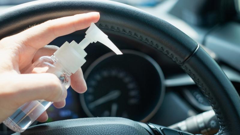 Un șofer a explicat cum gelul dezinfectant l-a lăsat fără permis
