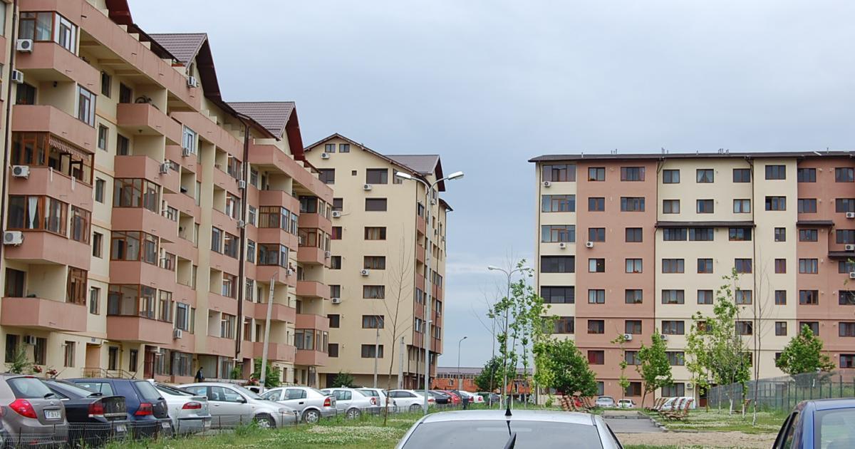 Prima casă devine un lux pentru rom&acirc;ni. Avansul crește fulminant: C&acirc;t vor plăti cei care vor să-și cumpere o locuință cu credit