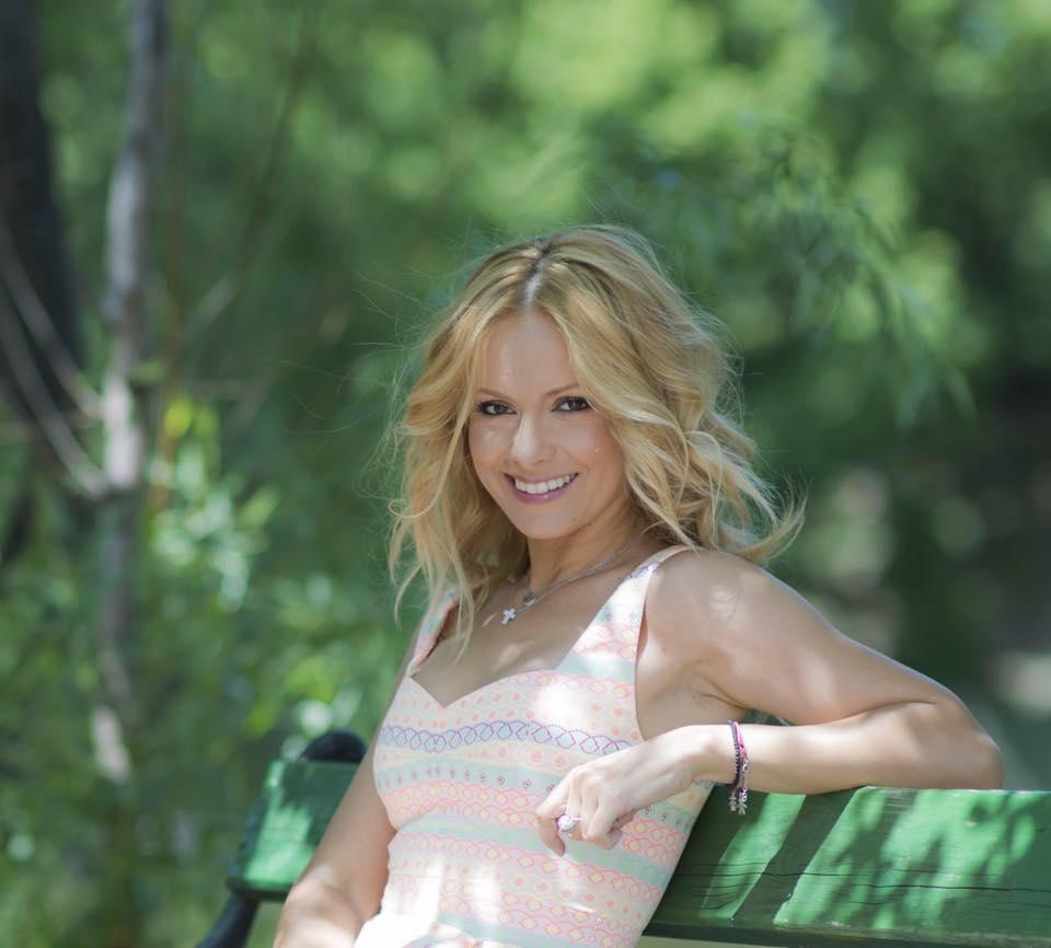 Simona Gherghe a izbucnit &icirc;n lacrimi pe Internet: &bdquo;Am bocit&rdquo;. Ce s-a &icirc;nt&acirc;mplat cu vedeta