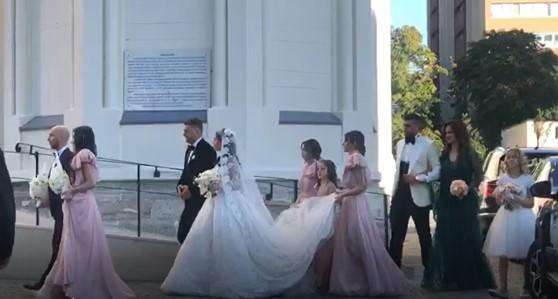 Nuntă distrusă de jandarmi și polițiști, &icirc;n Constanța. O puștoaică de 19 ani, luată &icirc;n vizor de oamenii legii