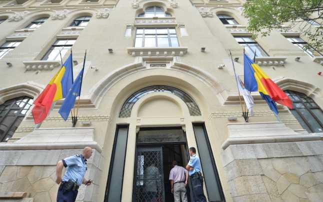 Ameninţare cu bombă la Primăria Capitalei. Ce au găsit pirotehniștii de la SRI la fața locului, după un apel la 112