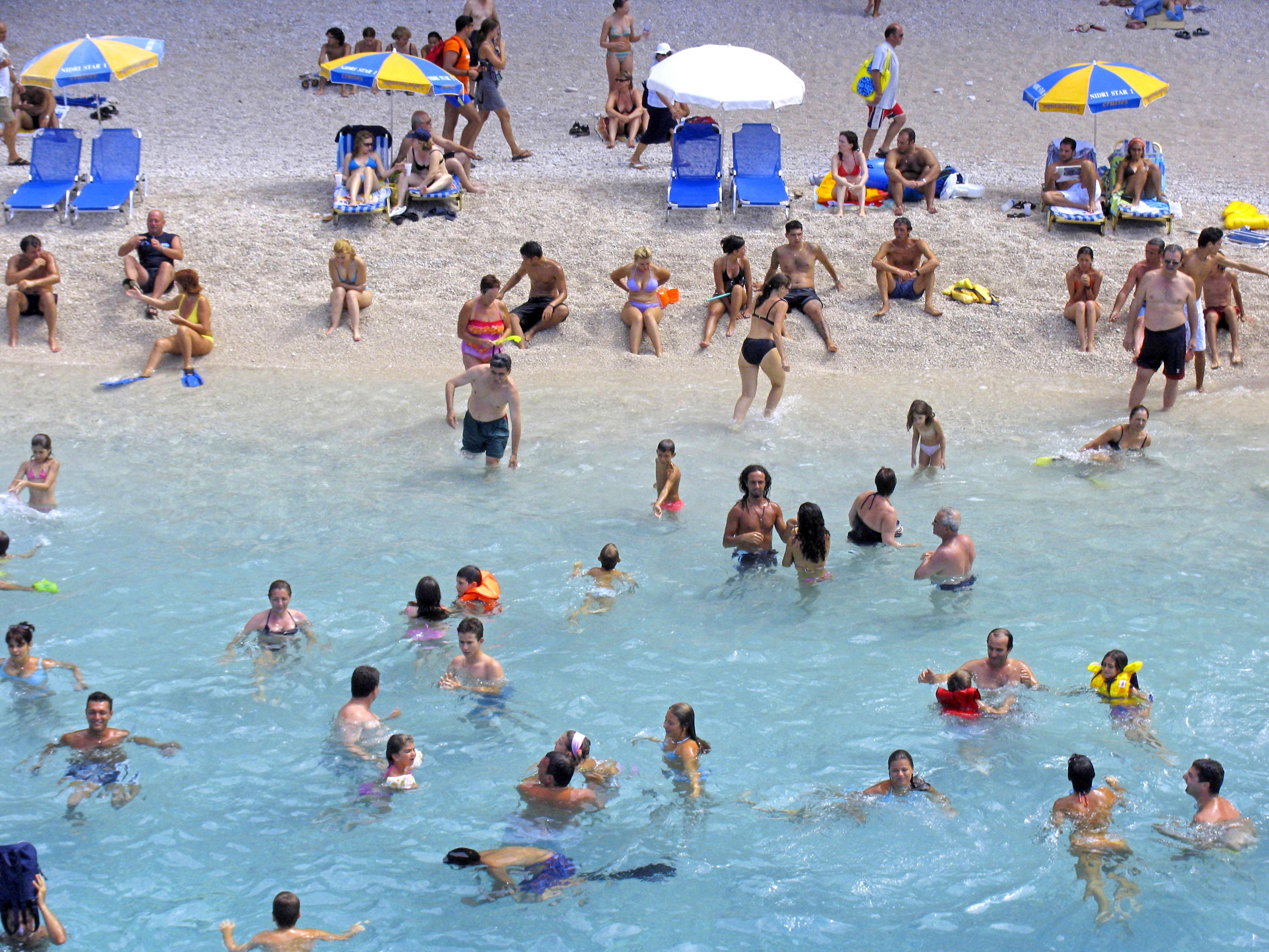 Se schimbă regulile, la mare, &icirc;n Rom&acirc;nia! Restricții noi! Unde și &icirc;ntre ce ore va fi obligatorie masca!&nbsp;Ce se va &icirc;nt&acirc;mpla cu programul teraselor