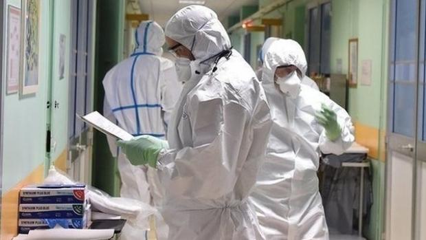 &Icirc;ncă un focar de COVID-19 &icirc;n Rom&acirc;nia. Un medic și mai multe asistente de la Spitalul Județean Ploiești sunt infectate cu noul coronavirus