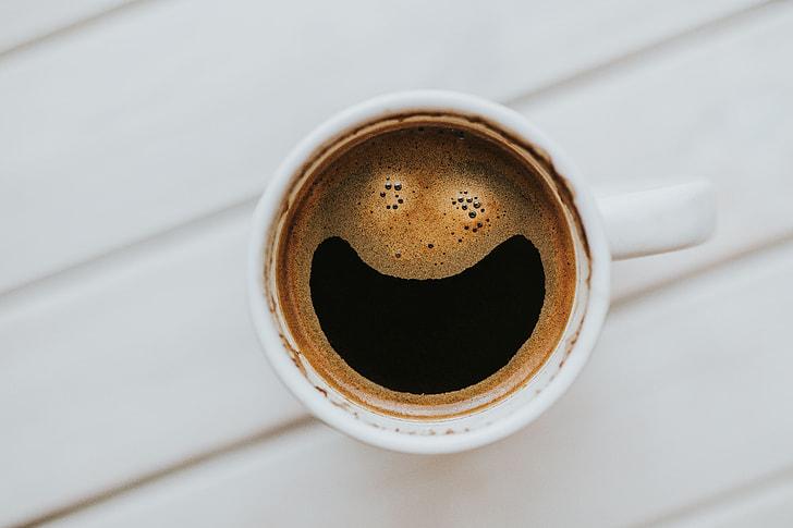 Ce beneficii are cafeaua dacă o bei constant?