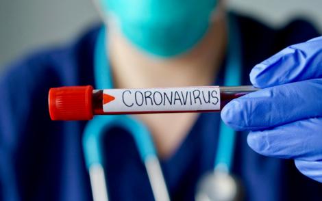 România atinge vârful pandemiei de coronavirus. Alte 555 de cazuri de COVID-19, confirmate în ultimele 24 de ore