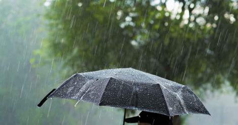 Alertă meteo! Cod galben de ploi torențiale și furtuni, în România! Zonele afectate, în următoarele ore