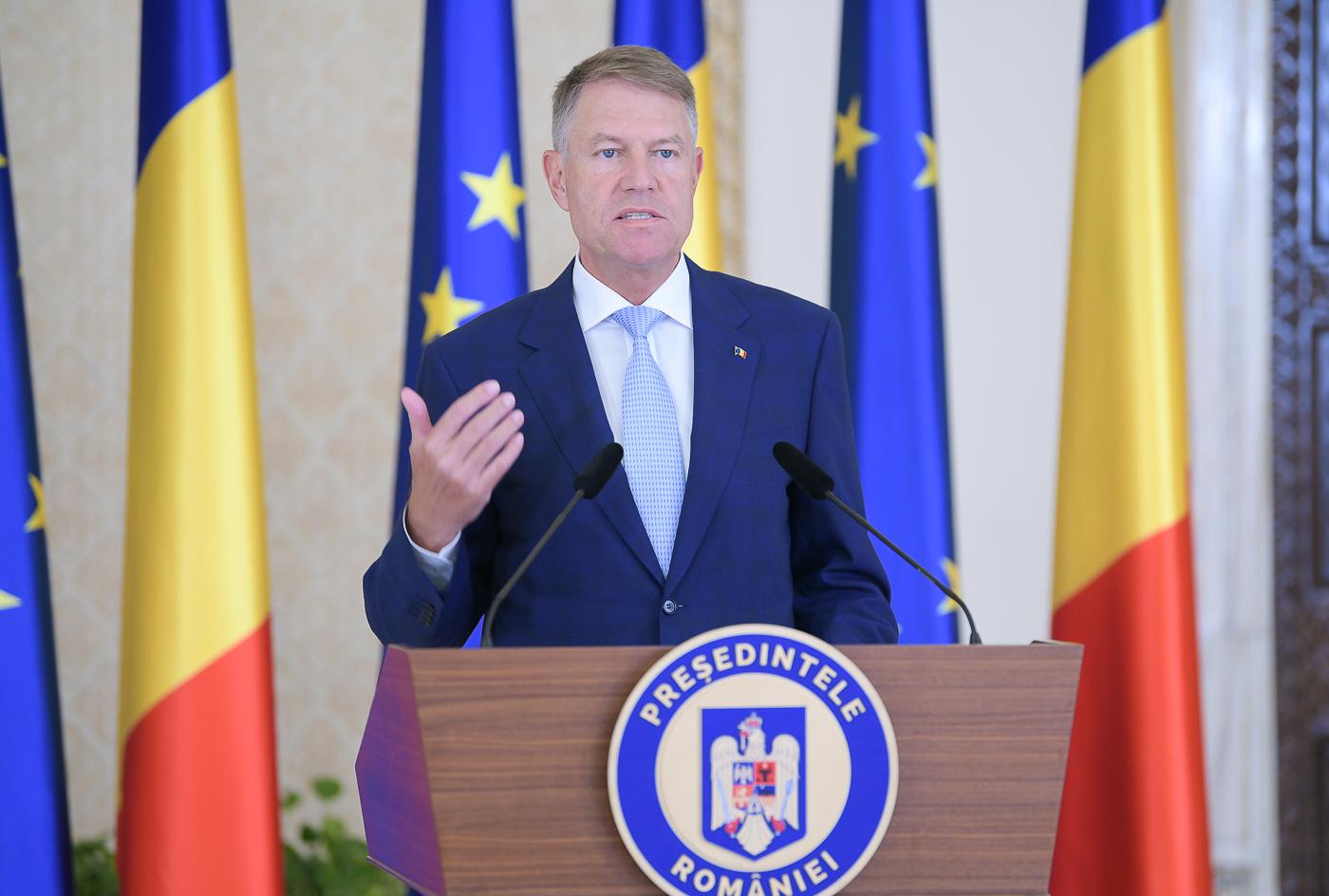 Iohannis: Provocarea pentru autorităţile locale este să găsească soluţii pentru ca elevii să meargă la şcoală &icirc;n condiţii de siguranţă