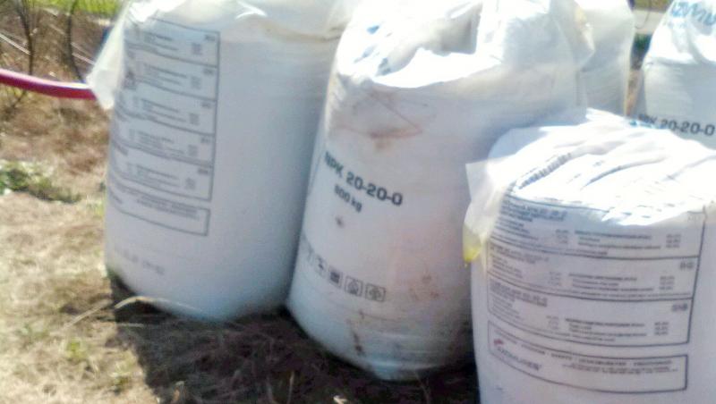 Cantități importante de azotat de amoniu, confiscate în Constanța și în Brăila