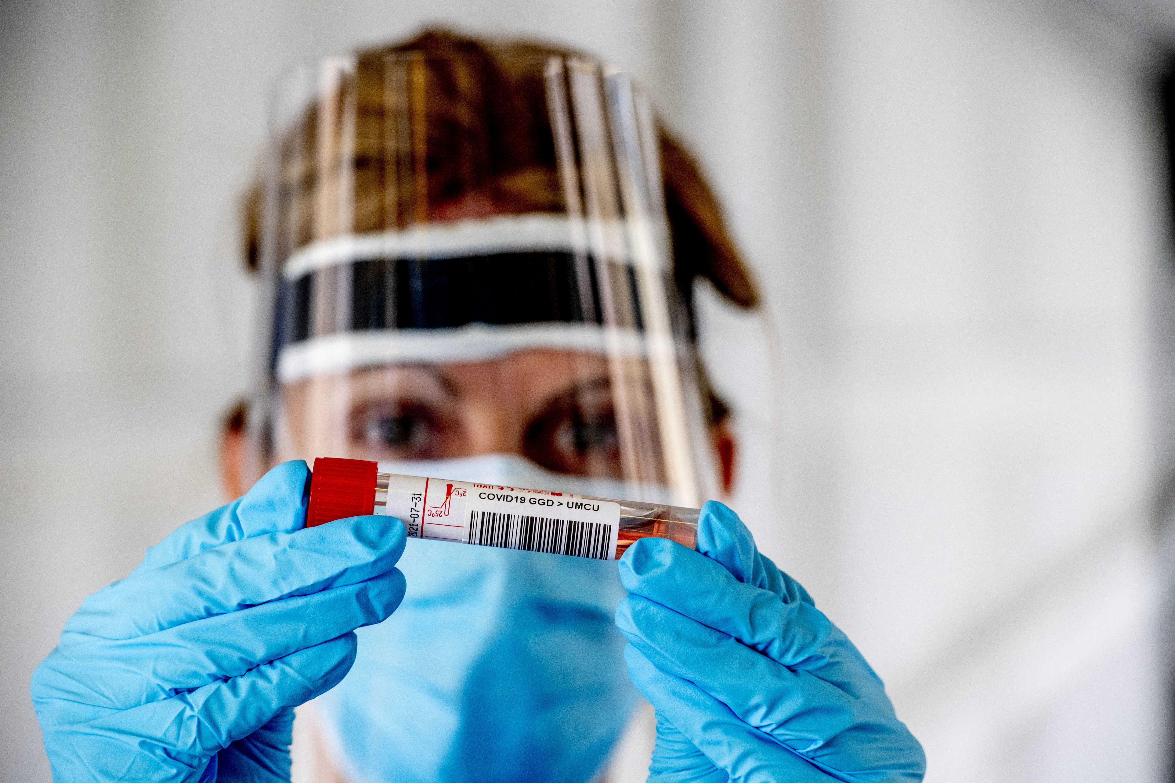 Explozie de cazuri de coronavirus &icirc;ntr-un județ din Rom&acirc;nia, &icirc;n ultimele 24 de ore. Numărul infecțiilor, mai mare dec&acirc;t &icirc;n Capitală