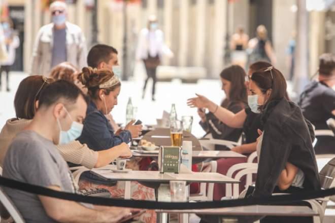 Polițiștii au făcut prăpăd la terasele din Centrul Vechi al Capitalei. Amenzi uriașe date patronilor