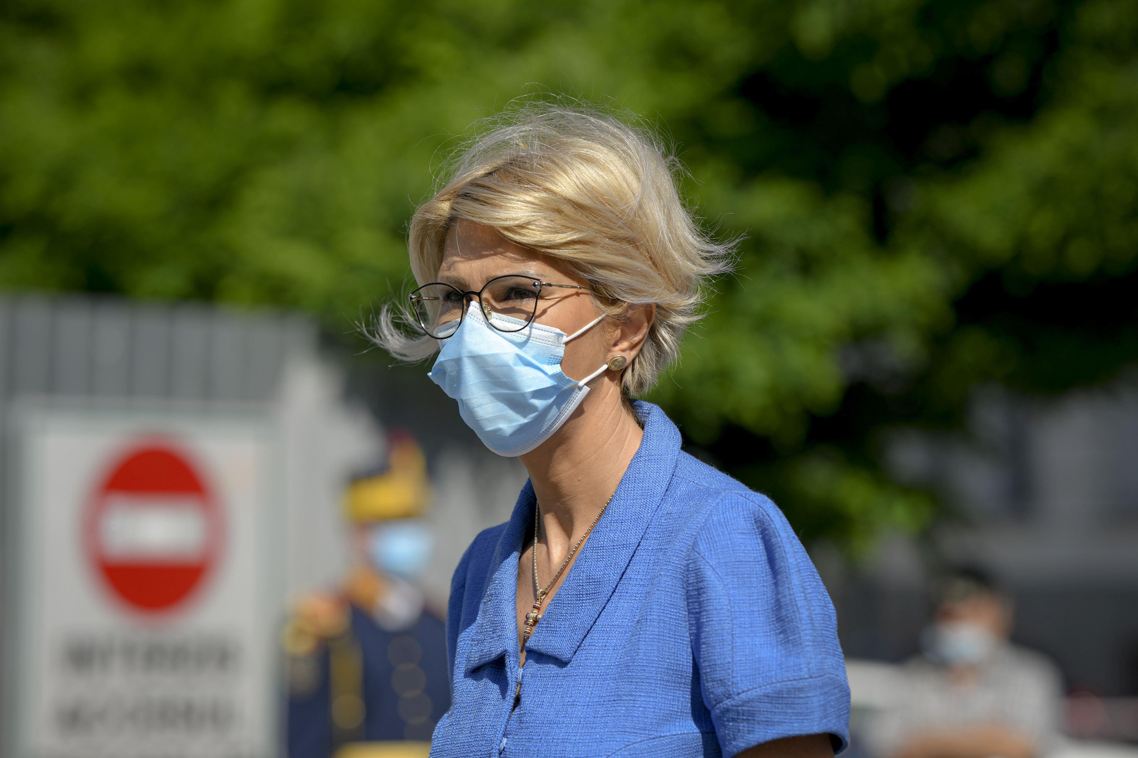 Veste proastă pentru părinți și profesori, &icirc;nainte de &icirc;nceperea școlii! Raluca Turcan: &bdquo;Este absolut imposibil pentru Guvern&rdquo;