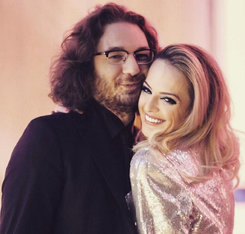 Chef Florin Dumitrescu și-a pozat soția &icirc;ntr-o ipostază ce i-a mirat pe fani! Ce detaliu au observat toți